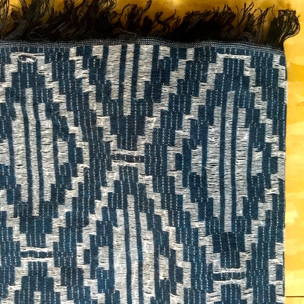 Beautiful indigo Madewell scarf